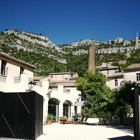Restaurant Du Parc En Bord De Riviere Fontaine-de-Vaucluse